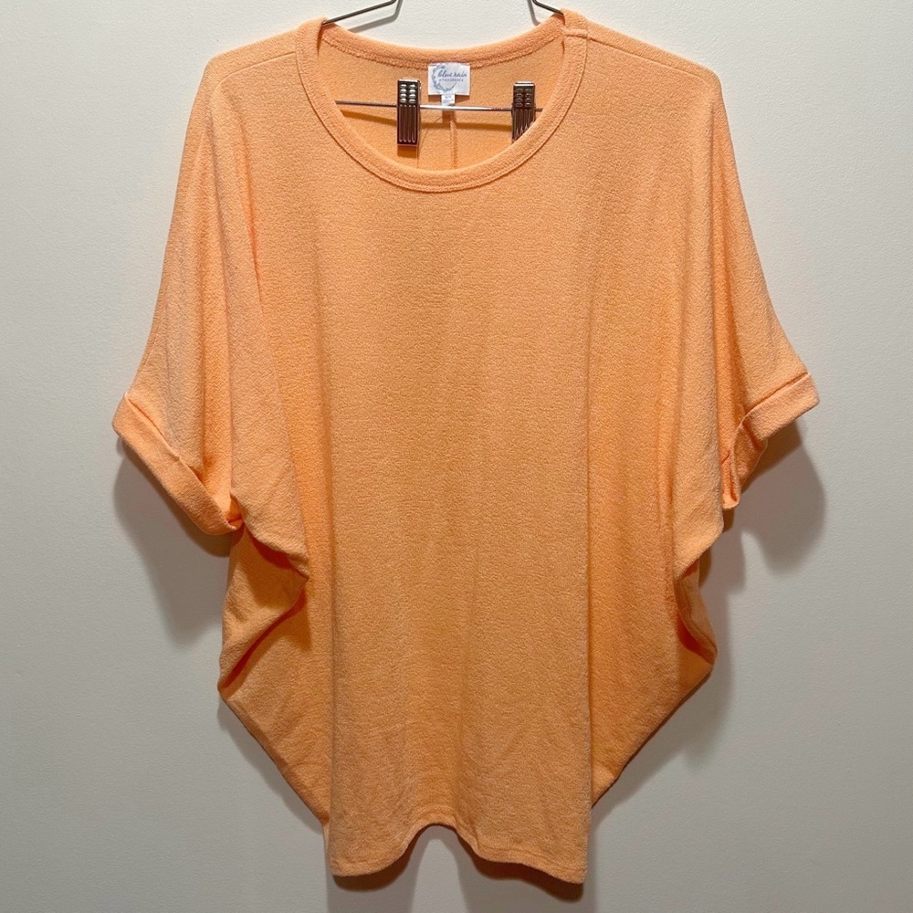New Francesca’s Size XS Orange Short Sleeve Dolman Sleeve French Terry Top Rayon